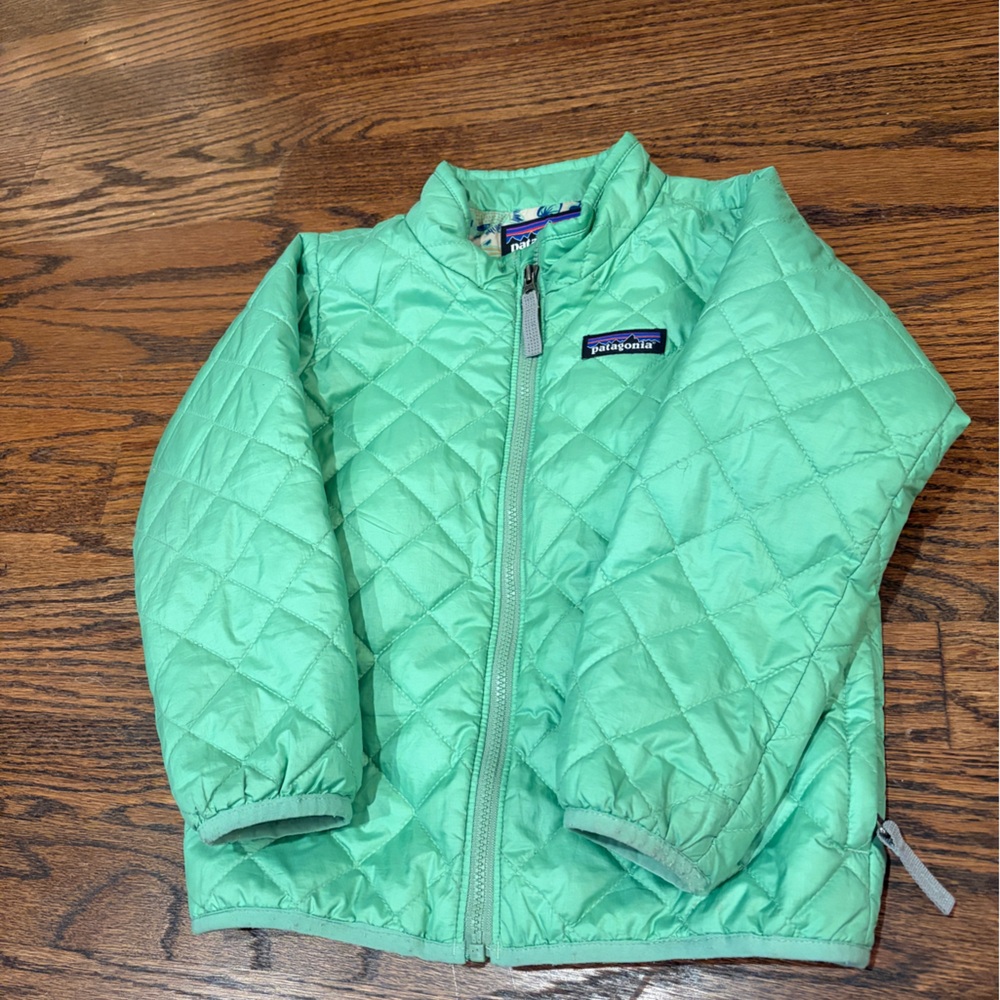 Patagonia Green Jacket with Fish Print Lining